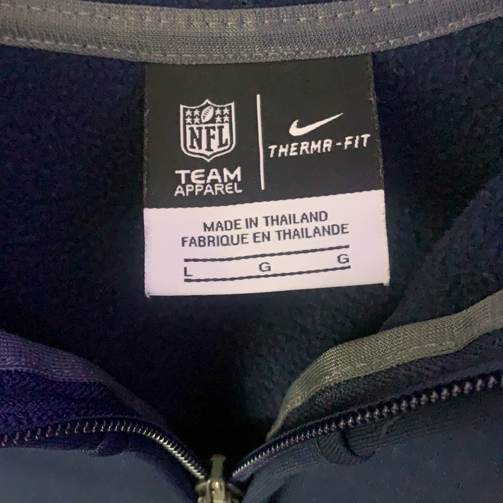 ❤️‍🔥Nike Rams jacket ❤️‍🔥 - Picture 3 of 5